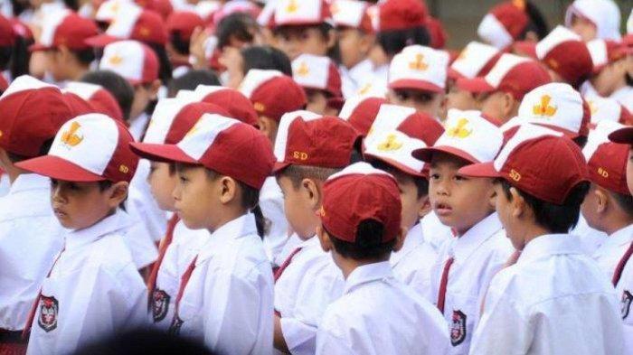 ILUSTRASI - 3 siswa SD di NTT mengaku diminta jilat tembok hingga makan kertas oleh kepsek
