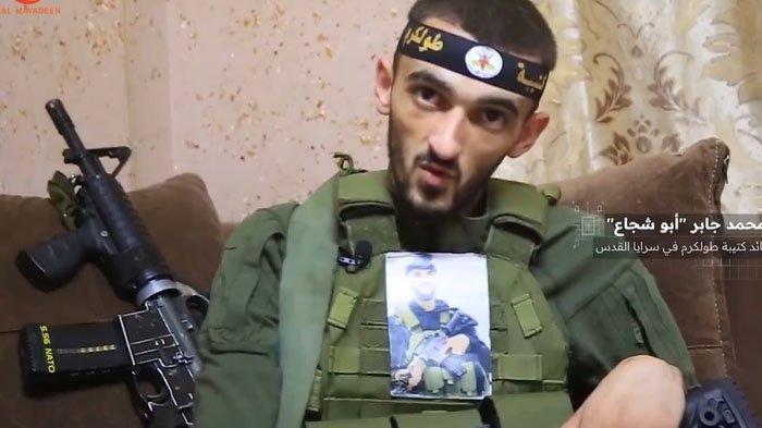 Abu Shujaa mengambil alih kepemimpinan dan pengembangan batalion tersebut, memuji peran pemimpin besar Izz al-Din dalam mendukungnya.