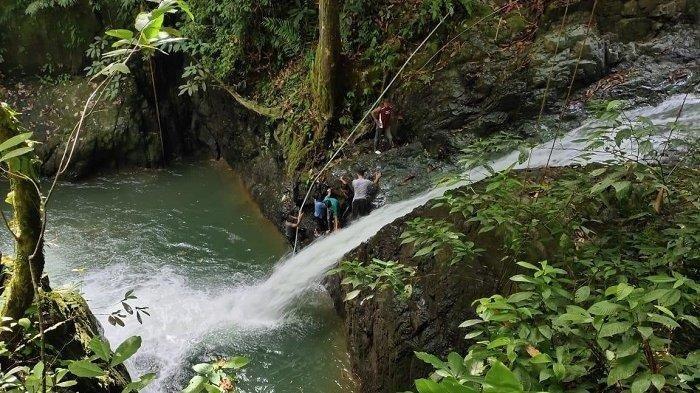 Air terjun Ceurace Brandang, Gampong Panton Luas, Kecamatan Sawang, Aceh Selatan, Minggu (7/6/2020).