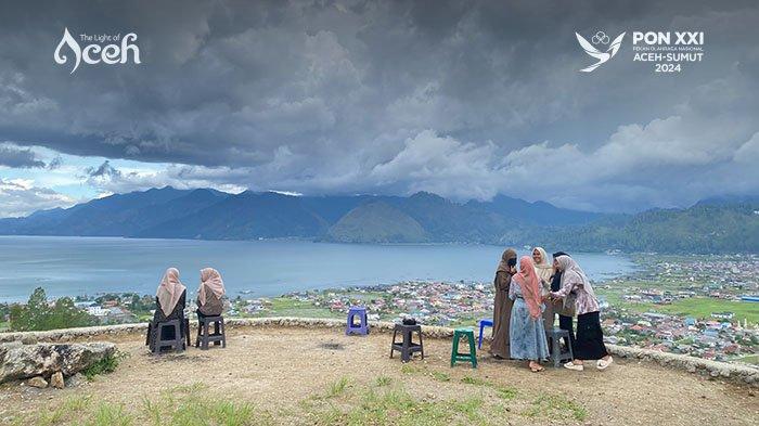 Bur Pepylon di Kampung Jongok Meluem, Kecamatan Kebayakan, Aceh Tengah, menjadi tempat ideal bagi wisatawan untuk menikmati keindahan Danau Lut Tawar.