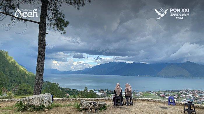 Bur Pepylon di Kampung Jongok Meluem, Kecamatan Kebayakan, Aceh Tengah, menjadi tempat ideal bagi wisatawan untuk menikmati keindahan Danau Lut Tawar.