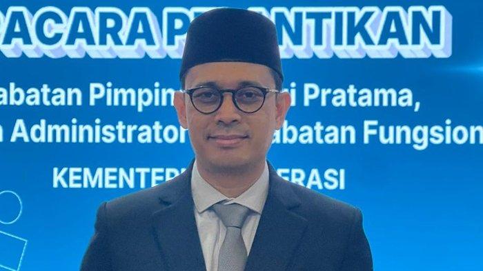 ELVIANDI RUSDI - Putra Aceh, Elviandi Rusdi, PhD dilantik sebagai Asiten Deputi Pengembangan Produksi di Kementerian Koperasi RI, Jakarta, Kamis (30/1/2025). FOR SERAMBINEWS.COM