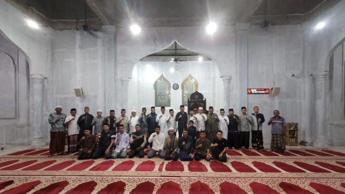Gerakan Pemuda Subuh (GPS) menggelar kajian ba'da subuh di Masjid Tgk Chik Dilamyong, Banda Aceh, Sabtu (28/10/2023).
