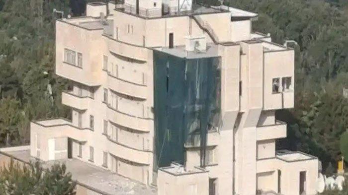 Foto yang dirilis oleh media afiliasi IRGC ini tampaknya menunjukkan kediaman pemimpin Hamas di Teheran tempat ia dibunuh.