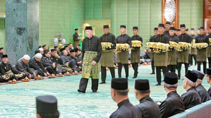 Hantaran atau seserahan dari pihak mempelai pria, Pangeran Mateen. (Screenshot via Borneo Bulletin)