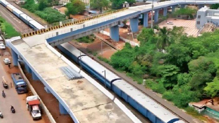 BAHAN MEME - Jalan layang di India berbentuk 90 derajat jadi bahan meme dan lelucon di seluruh dunia.