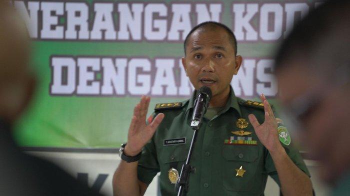 Kapendam IM, Letkol Inf Teuku Mustafa Kamal menggelar silaturahmi dengan awak media, di Media Center Kodam IM, Neusu, Banda Aceh, Kamis (24/10/2024).