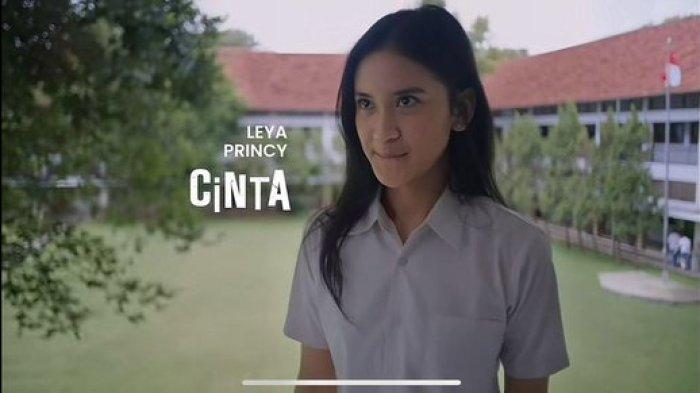 Leya Princy berperan sebagai Cinta dalam film musikal Rangga & Cinta.