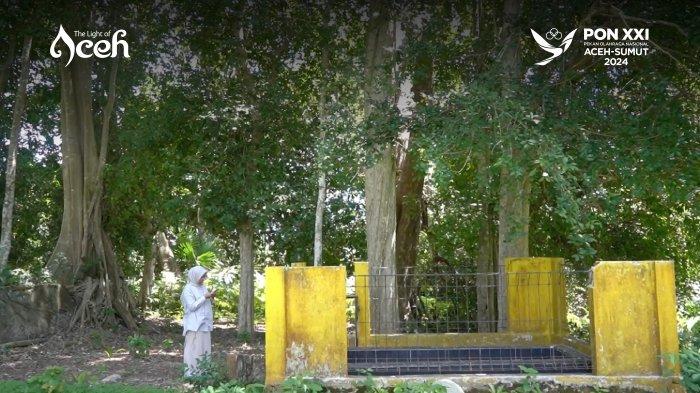 Makam Teungku Chik Pante Kulu di Desa Lam Leuot, Kecamatan Kuta Cot Glie, Kabupaten Aceh Besar