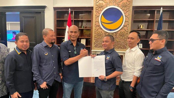 Partai NasDem yang memperoleh lima kursi di DPRK Lhokseumawe dipastikan akan mengusung pasangan Ismail A Manaf - Azhar Mahmud sebagai Bakal Calon (Bacalon) Wali Kota dan Wakil Wali Kota Lhokseumawe pada Pilkada 2024