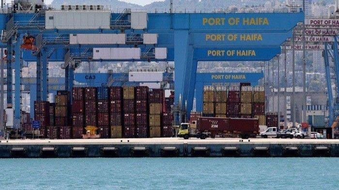 Pelabuhan Haifa di Israel.