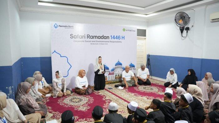Kegiatan CSER Permata Bank dalam rangkaian Safari Ramadan di Banda Aceh, Kamis (13/3/2025).