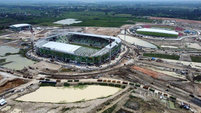 Stadion Utama Sport Center Sumut dibangun di Kabupaten Deli Serdang, Sumatera Utara, masih belum rampung, Selasa (3/9/2024). Lokasi ini akan dijadikan sebagai tempat Closing Ceremony PON 2024.