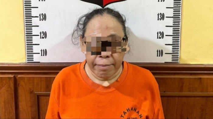 Tersangka NZ (52), pelaku tindak pidana penipuan terhadap M (58), calon anggota legislatif DPRD DKI Jakarta.