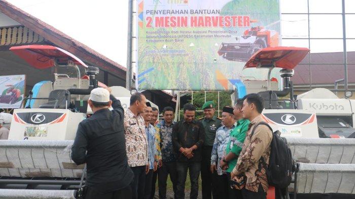 Tingkatkan Hasil Panen Padi Melalui Optimalisasi Combine Harvester di Kecamatan Meureubo