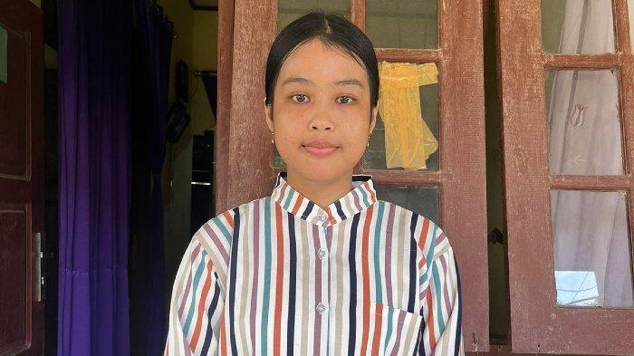 Tio Saraswati Harefa siswi dari Aceh Singkil yang berhasil lolos dan mendapatkan beasiswa di Politeknik Manufaktur Astra (Polman) di Jakarta.