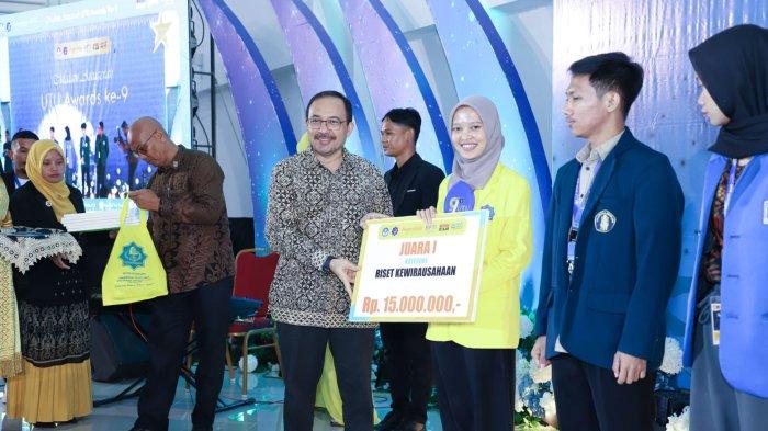 Universitas Teuku Umar Raih Juara Umum