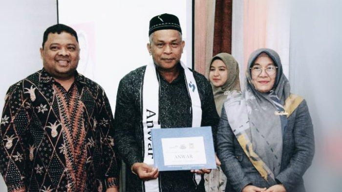 Lulusan Pertama, BKKBN Aceh Wisuda 20 Lansia di Aceh Besar