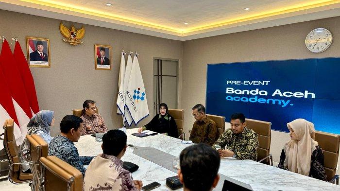 Wali Kota Banda Aceh, Illiza Sa’aduddin Djamal, bertemu dengan Wakil Menteri Komunikasi dan Digital (Komdigi) RI, Nezar Patria, di Jakarta, Selasa (18/3/2025).