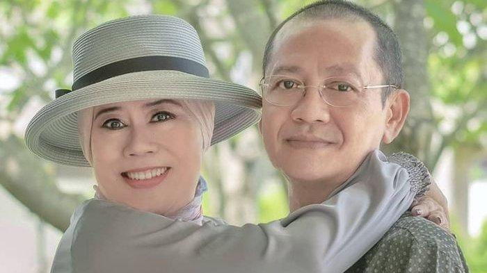 Dewi Yull dan suami barunya