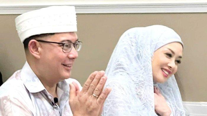 Terry Putri menikah dengan Darmawan di Amerika Serikat