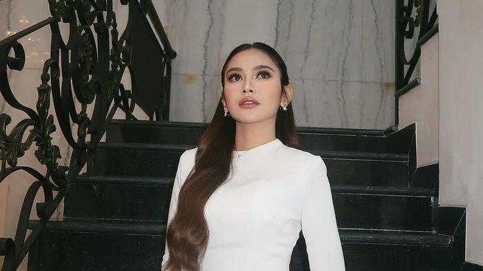 Penampilan Mahalini di acara Tasyakuran Aqiqah baby Selina.
