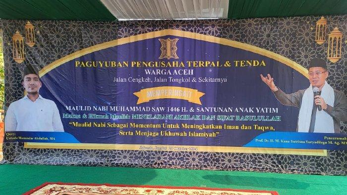 Para pedagang dan pengusaha tenda dan terpal asal Aceh, Jumat (25/10/2024) malam nanti, akan melaksanakan peringatan Maulid Nabi Besar Muhammad SAW 1446 H/2024 M, di kawasan Kota Tua Jakarta Barat.
