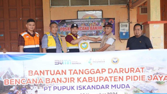PT Pupuk Iskandar Muda kembali menyalurkan bantuan Tanggap darurat bencana bagi korban bencana alam banjir yang melanda wilayah Pidie dan Pidie Jaya beberapa waktu lalu, Sabtu (30/11/2024).
