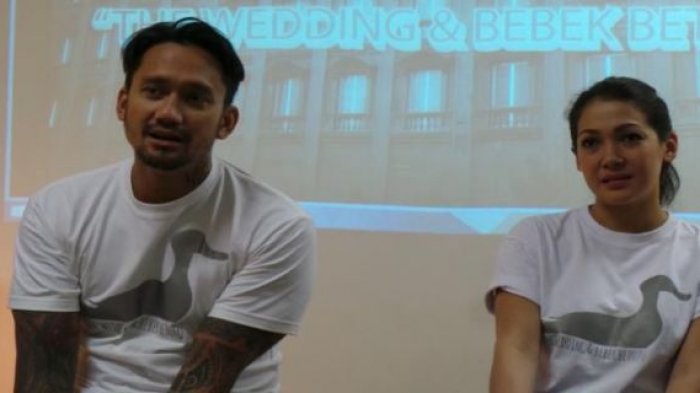 Tora Sudiro dan Mieke Amalia hadir dalam acara Kompasiana Nangkring, di Gedung Kompas Gramedia, Jalan Palmerah Barat, Jakarta Barat, Kamis (2/4/2015).