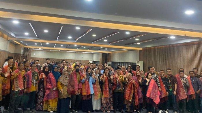 Kepala Unit Pelaksana Teknis (UPT) Bahasa, Kehumasan dan Penerbitan, Teuku Kemal Fasya MHum dan Kabid Penerbitan, Dedi Fariadi MPd mewakili Unimal ikut Advokasi Keterbukaan Informasi Publik di Universitas Sumatera Utara, Medan, Senin (4/9/2023).