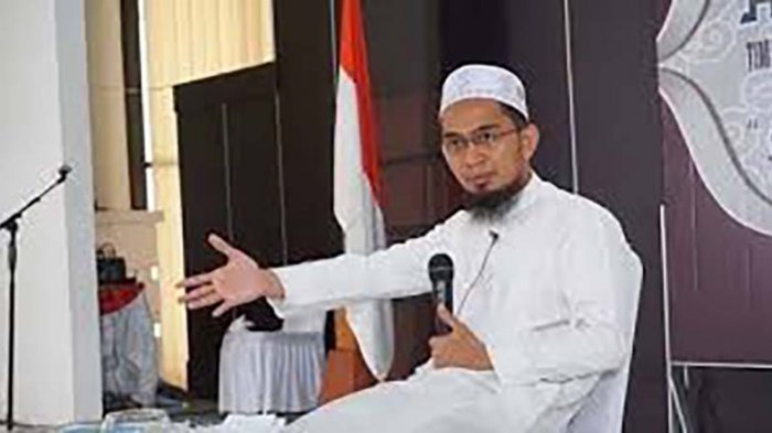 Ustadz Adi Hidayat