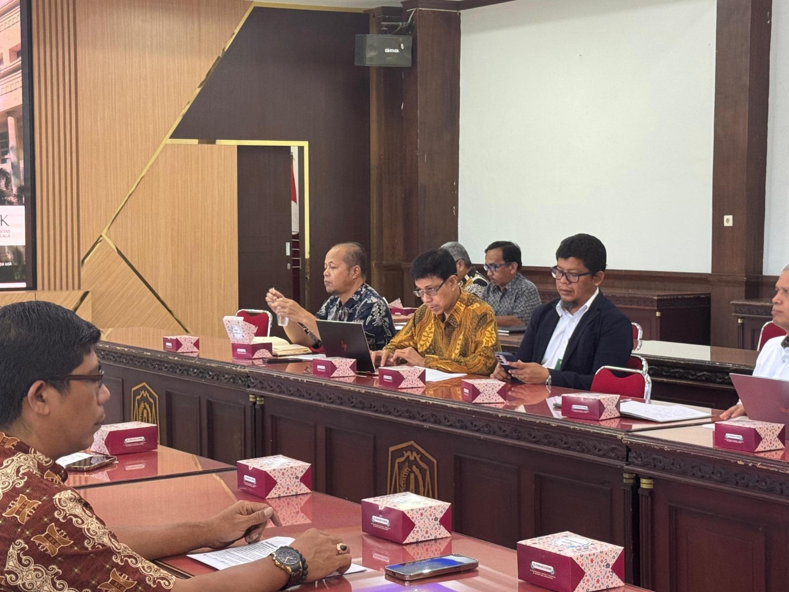 Bappeda Aceh dan FMIPA USK melakukan diskusi strategis bertema Penerapan Sains dalam Pembangunan Daerah pada, Kamis (24/7/2025)