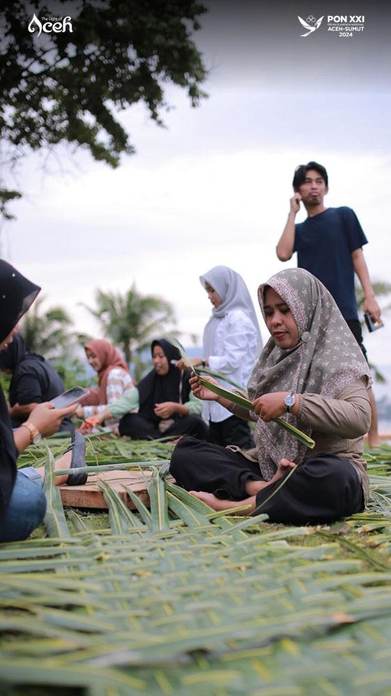 Festival Gampong Cot Ba'u Sabang pamerkan rgam olahan kelapa yang digelar pada Desember 2023.