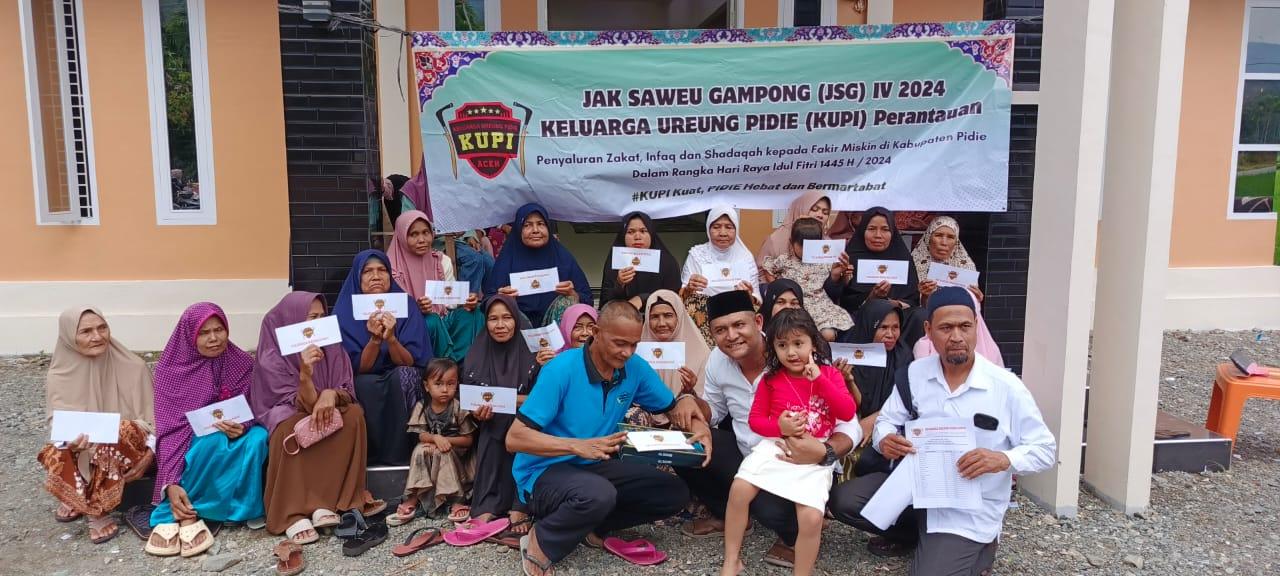 Keluarga Ureung Pidie (KUPI) kembali melaksanakan Program Jak Saweu Gampong (JSG) dan menyalurkan Zakat, Infaq dan Sedekah (ZIS) untuk warga kurang mampu di sejumlah desa di Kabupaten Pidie, Aceh
