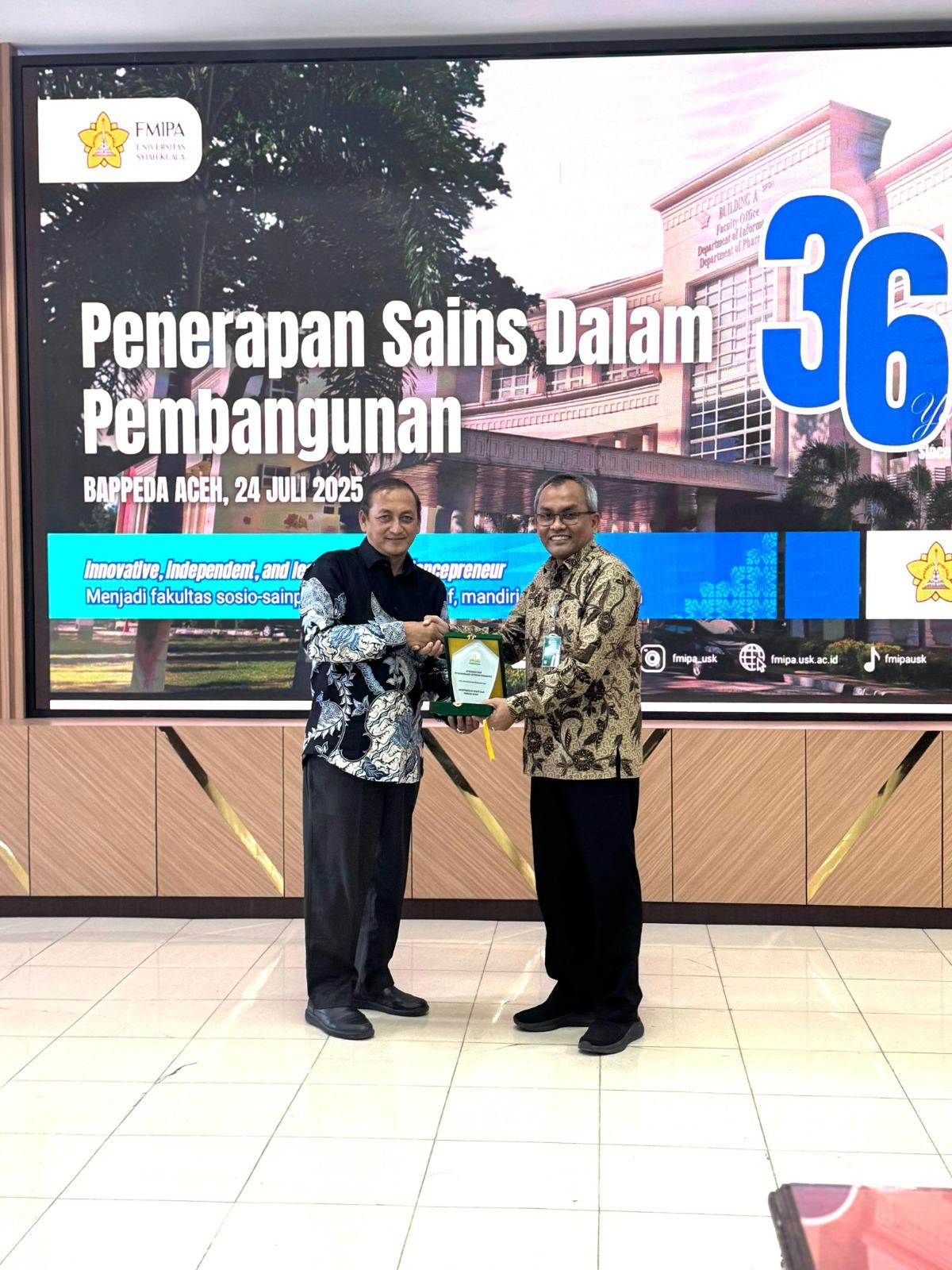 Bappeda Aceh dan FMIPA USK melakukan diskusi strategis bertema Penerapan Sains dalam Pembangunan Daerah pada, Kamis (24/7/2025)