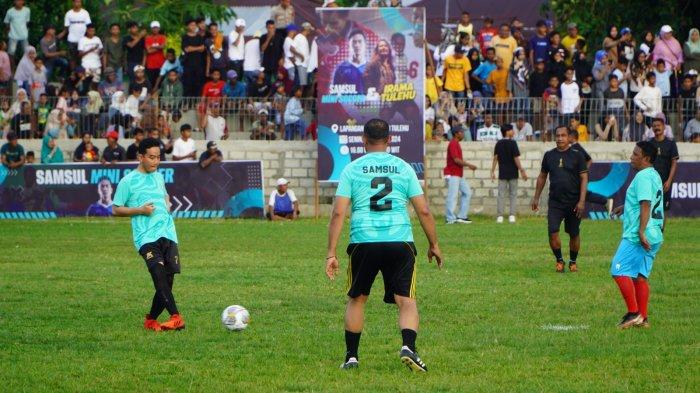 Samsul Mini Soccer yang berlangsung di Lapangan Sepak Bola Matawaru Negeri Tulehu, Kecamatan Salahutu, Kabupaten Maluku Tengah (Malteng), Senin (8/1/2024).