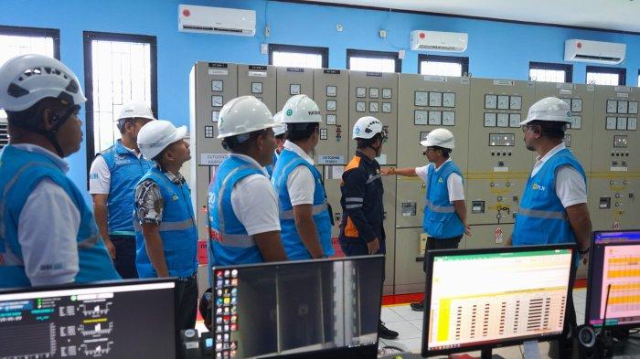 Sehari menjelang apel Siaga RAFI (Ramadan dan Idul Fitri) 2024, PLN Unit Induk Wilayah Maluku dan Maluku Utara memastikan perlengkapan peralatan dan kesiapan personel dalam kondisi aman, Jumat (5/4/2024).