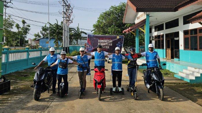 PT PLN (Persero) Unit Induk Wilayah Maluku dan Maluku Utara resmikan Komunitas Kendaraan Listrik Pertama di Tanimbar, Selasa (13/2/2024).