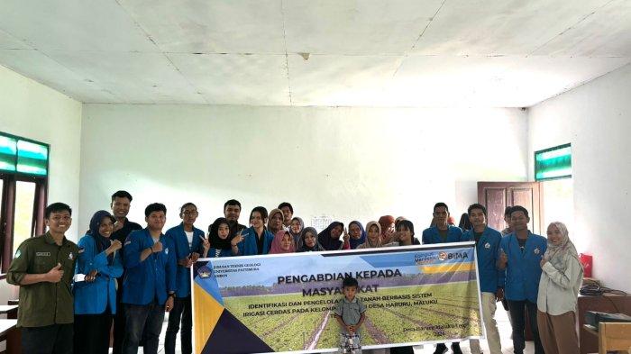 Tim Pengabdian kepada Masyarakat (PkM) Fakultas Teknik, Universitas Pattimura melakukan kegiatan Pengabdian di Desa Haruru, Kecamatan Amahai, Kabupaten Maluku Tengah.