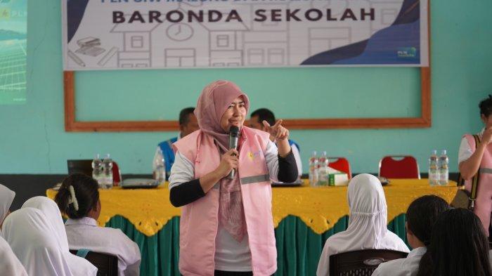 PLN Baronda Sekolah yang di SMK Misbahul Aulad Labuha pada Senin (6/5/2024).
