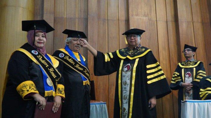 Prodi DIK Fakultas Teknologi Informasi (FTI) Universitas Kristen Satya Wacana (UKSW) kembali melahirkan dua doktor baru melalui gelaran Yudisium DIK pada Selasa (11/06/2024) di Auditorium Ds. S. Djojodihardjo, Gedung FTI UKSW, Kampus Notohamidjojo.