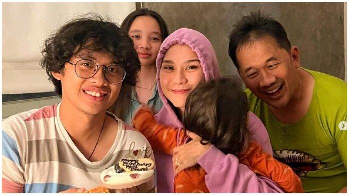 Zaskia Adya Mecca rayakan ulang tahun Bhumi, anak sambungnya dari istri pertama Hanung Bramantyo