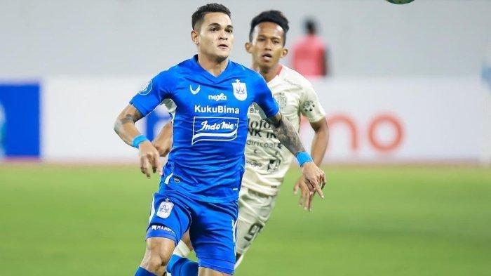 Aksi pemain sayap PSIS Semarang, Gali Freitas saat melawan Bali United pada pekan ke-11 Liga 1 2023/2023 di Stadion Jatidiri, Sabtu (2/9/2023) - Hasil Liga 1, PSIS Semarang kalahkan Bali United 2-1.