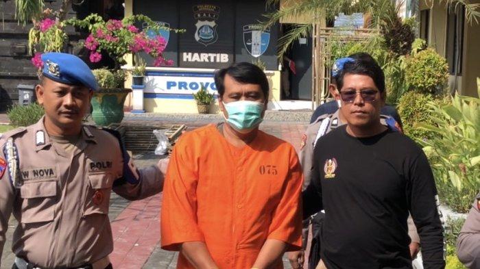 Sukojin, pemilik gudang sekaligus CV Bintang Bagus Perkasa saat dihadirkan dalam jumpa pers - Dinilai Lalai, Sukojin Ditetapkan Sebagai Tersangka dalam Kasus Kebakaran Gudang LPG di Denpasar