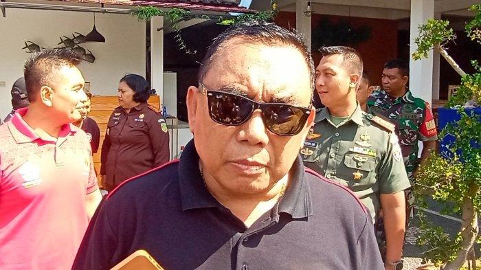 Bupati Jembrana, I Nengah Tamba saat memberikan keterangan terkait rencana revitalisasi Pasar Umum Negara di Jembrana.