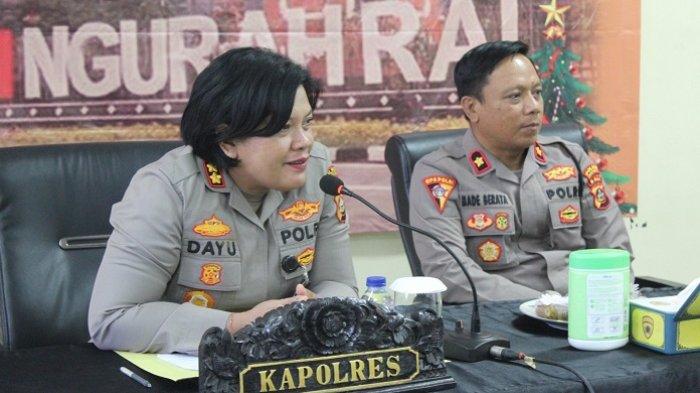Kapolres Kawasan Bandara I Gusti Ngurah Rai, AKBP Ida Ayu Wikarniti saat mengisi Pelatihan Pra Operasi (Lat Pra Ops) jelang Operasi Lilin Agung 2023