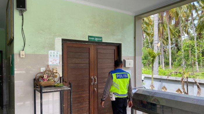 Kecelakaan tunggal terjadi di Jalan Raya Waru, Desa Klumpu, Kecamatan Nusa Penida, Minggu (11/2/2024) siang. Musibah ini menyebabkan seorang wanita hamil dan anak yang dikandungnya meninggal dunia.
