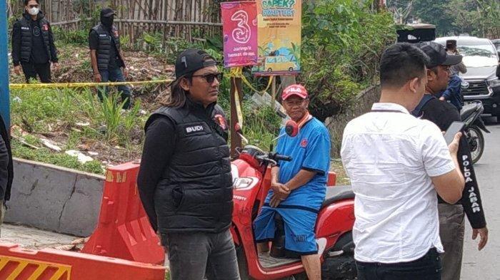 Kehadiran Yosep di lokasi pembunuhan ibu dan anak di Subang disambut sorakan dan teriakan emak-emak.