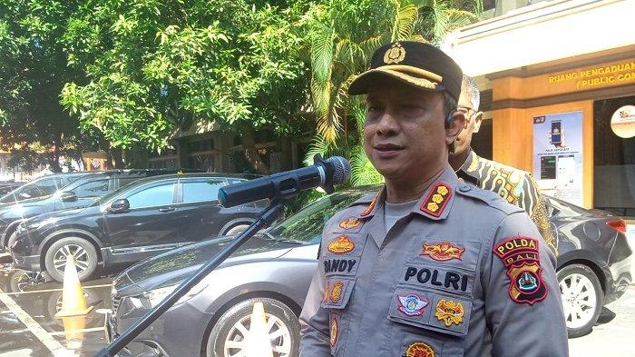 SOSOK - Kepala Bidang Humas Polda Bali, Kombes Pol Ariasandy menyampaikan hasil penyidikan terhadap kasus tewasnya tahanan kasus pencabulan anak di bawah umur berinisial AI (35) di Rumah Tahanan (Rutan) Polresta Denpasar.