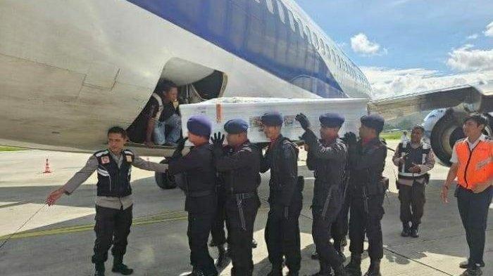 Korban Penembakan KKB Papua, Bharada Bonifasius Asal Ngada NTT adalah Tulang Punggung Keluarga.